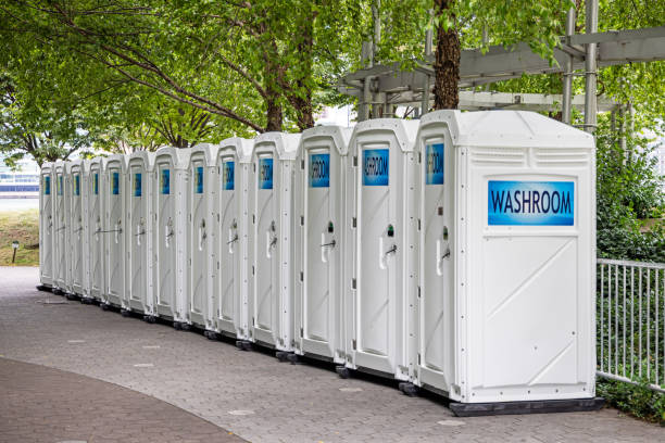 Best Portable restroom trailer rental  in Medford, MN
